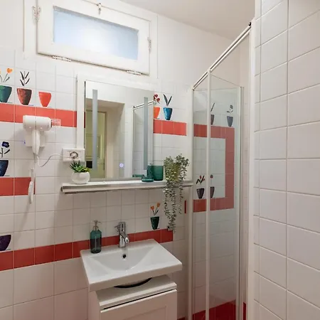 Iflat Comfy Apartament In Campo De' Fiori Rome Exterior photo