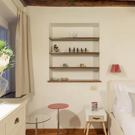 Iflat Comfy Apartament In Campo De' Fiori Rome Exterior photo
